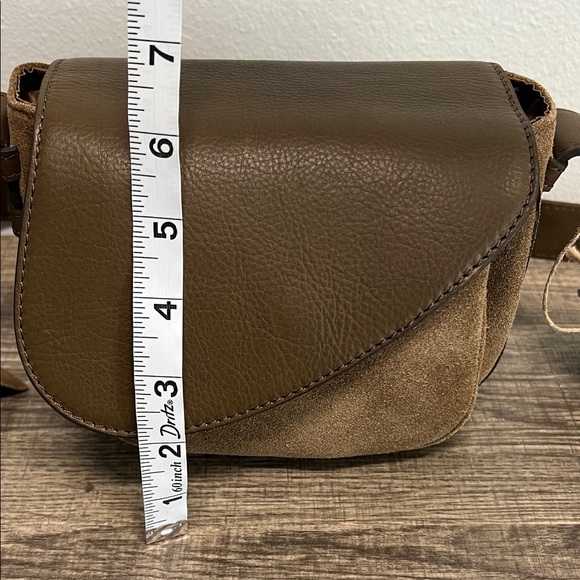 Artisans Of India | Leather Crossbody Bag - Picture 13 of 14